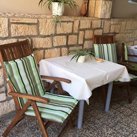 Guesthouse Cipre Lumbarda Bagian luar foto