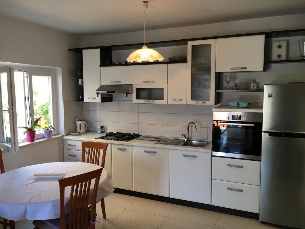 Guesthouse Cipre Lumbarda Bagian luar foto