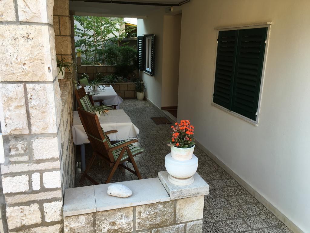 Guesthouse Cipre Lumbarda Bagian luar foto