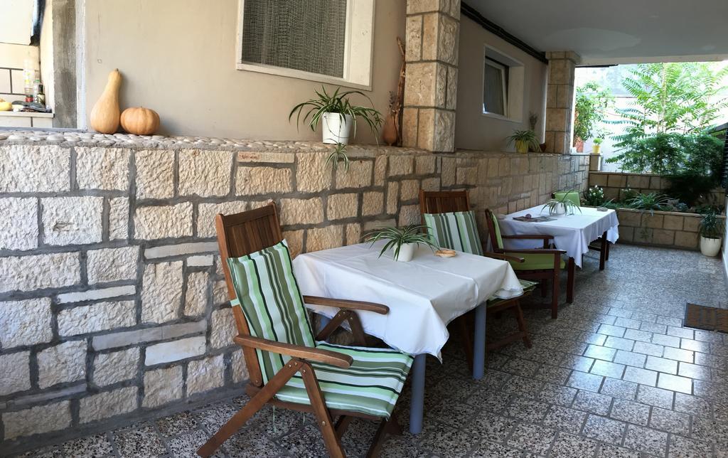 Guesthouse Cipre Lumbarda Bagian luar foto